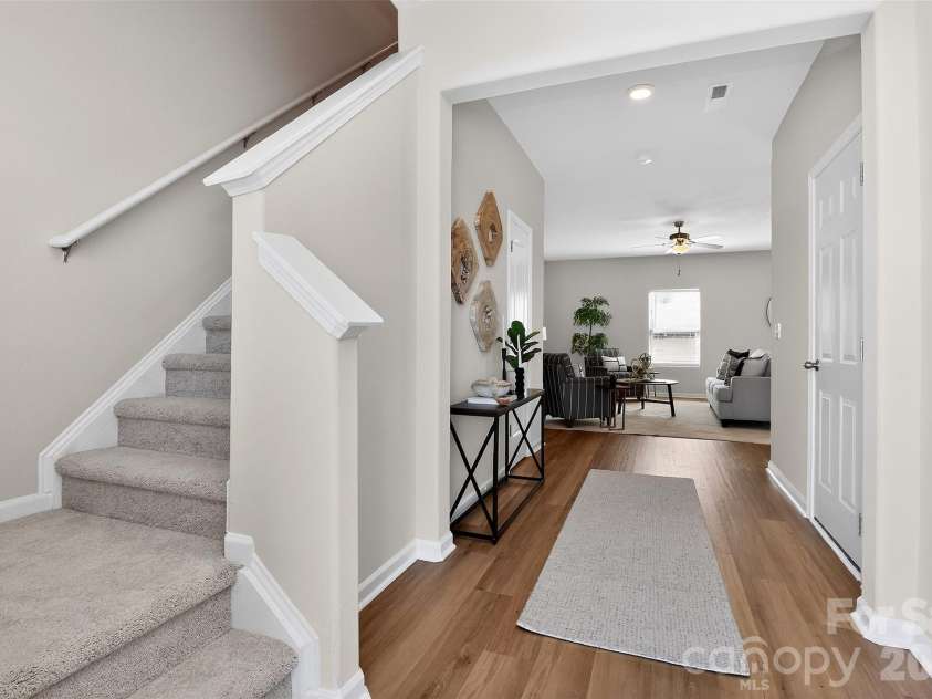 3124 Wynn Way, Charlotte, NC 28215.  MLS# CAR4356542, YatesRealty ID 11388. 