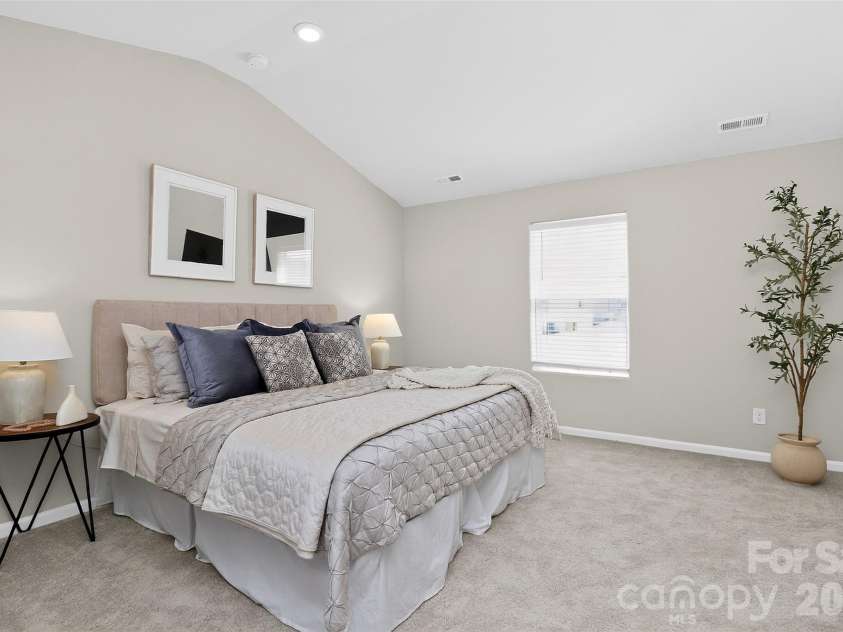 3124 Wynn Way, Charlotte, NC 28215.  MLS# CAR4356542, YatesRealty ID 11388. 