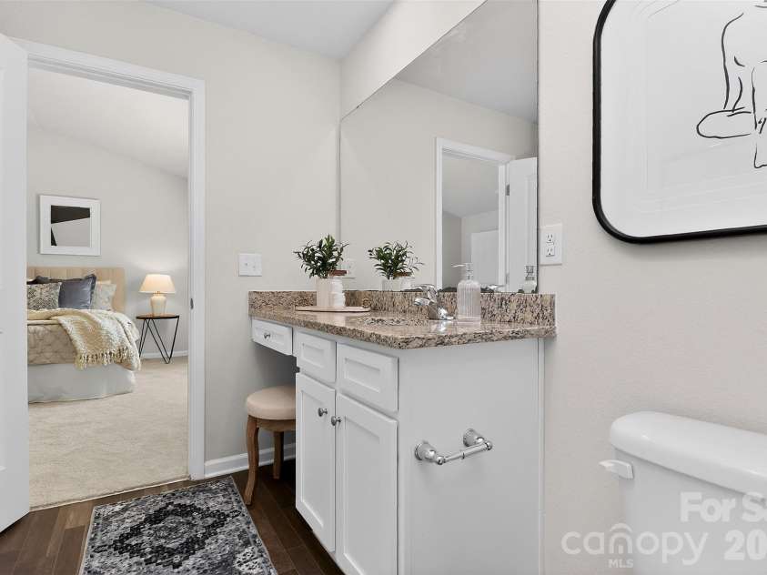 3124 Wynn Way, Charlotte, NC 28215.  MLS# CAR4356542, YatesRealty ID 11388. 
