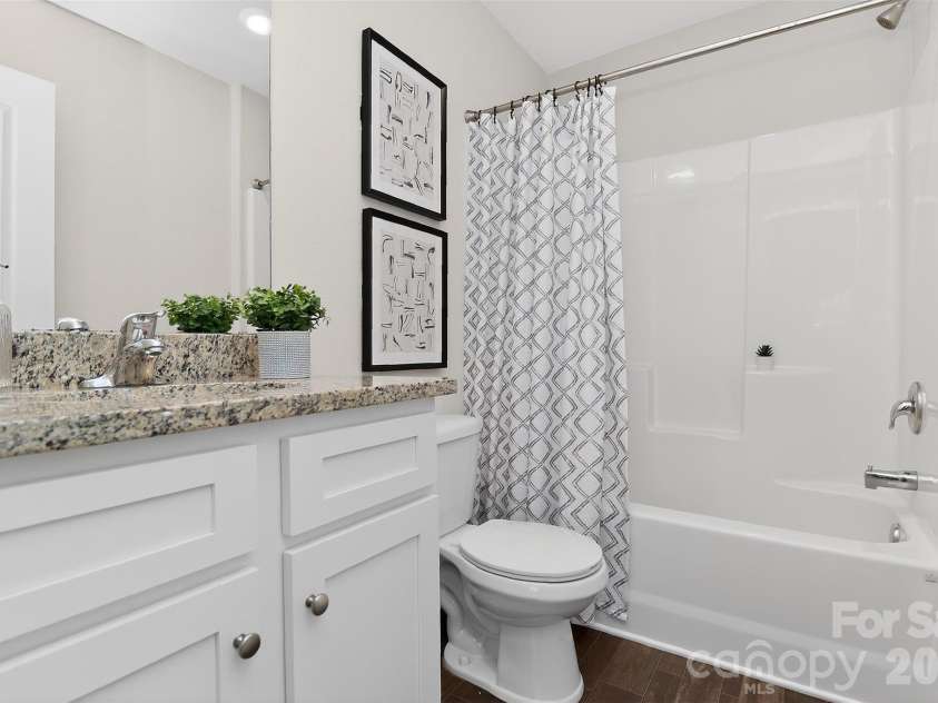 3124 Wynn Way, Charlotte, NC 28215.  MLS# CAR4356542, YatesRealty ID 11388. 