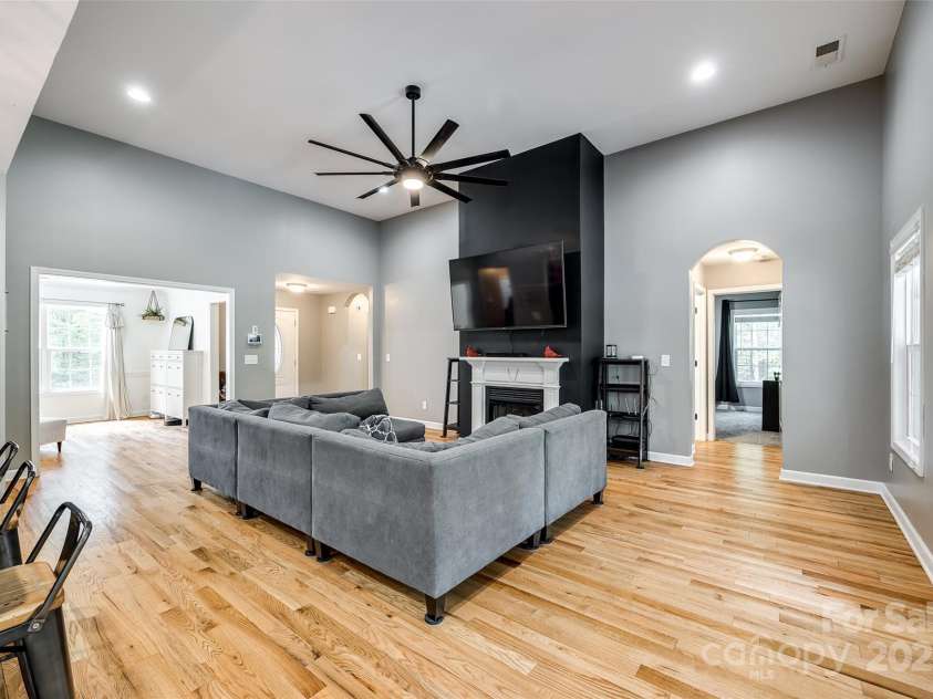 1006 Chambers Road, York, SC 29745.  MLS# CAR4249796, YatesRealty ID 11389. 