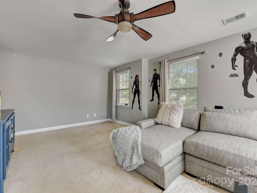 8714 Brideswell Lane, Charlotte, NC 28278.  MLS# CAR4143504, YatesRealty ID 1139. 