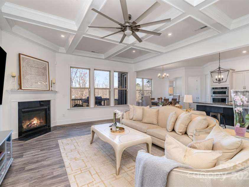14018 Promenade Drive, Huntersville, NC 28078.  MLS# CAR4216690, YatesRealty ID 11390. Coffered ceiling