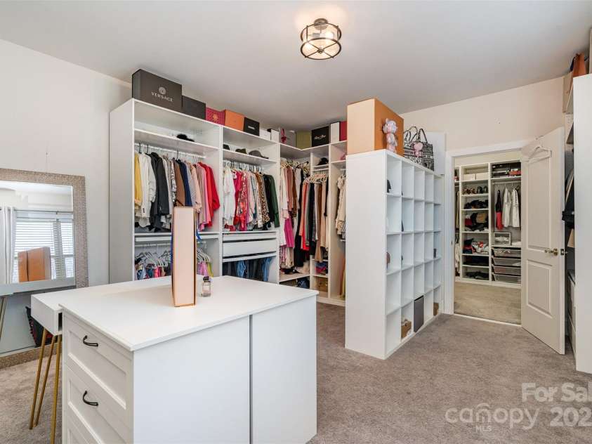 14018 Promenade Drive, Huntersville, NC 28078.  MLS# CAR4216690, YatesRealty ID 11390. Extended primary closet can be converted back to bonus space