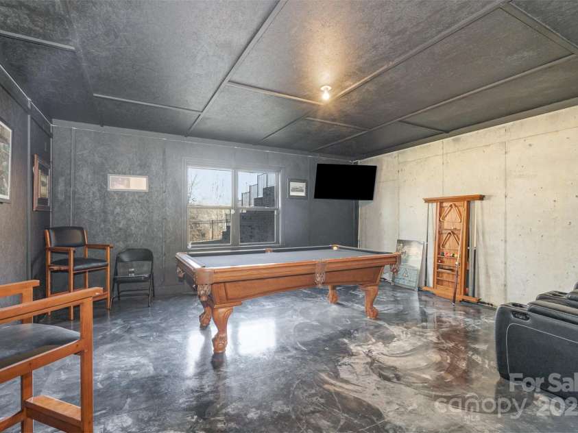 14018 Promenade Drive, Huntersville, NC 28078.  MLS# CAR4216690, YatesRealty ID 11390. Game room