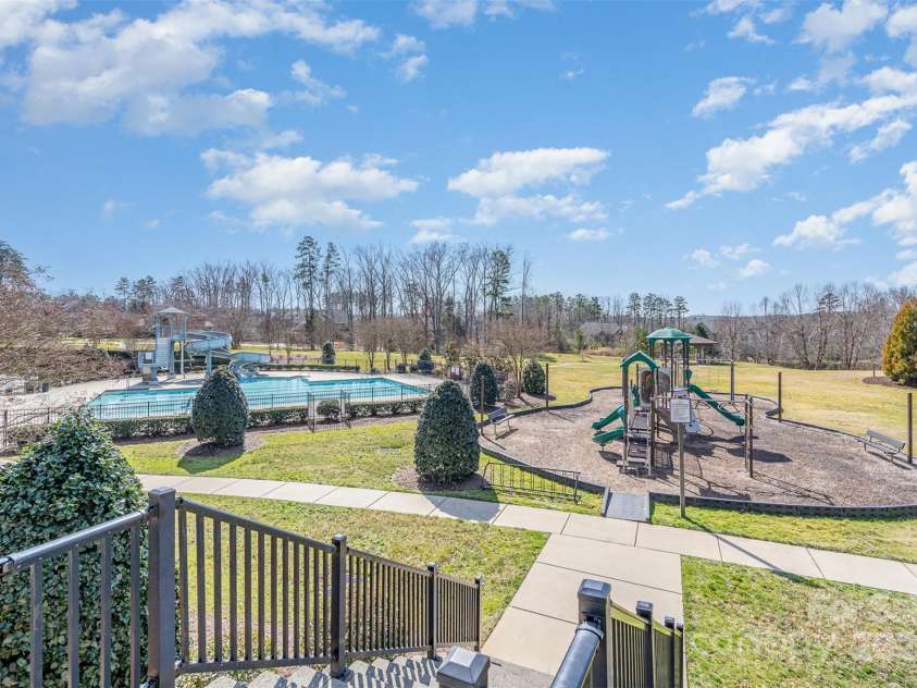 14018 Promenade Drive, Huntersville, NC 28078.  MLS# CAR4216690, YatesRealty ID 11390. Walk to amazing community amenities