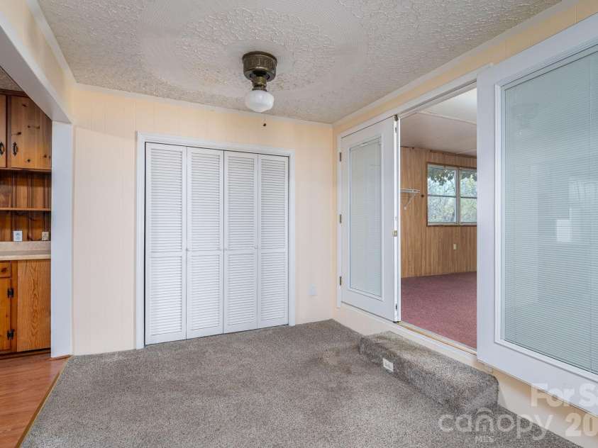 608 State Street, Lincolnton, NC 28092.  MLS# CAR4359790, YatesRealty ID 11390. 