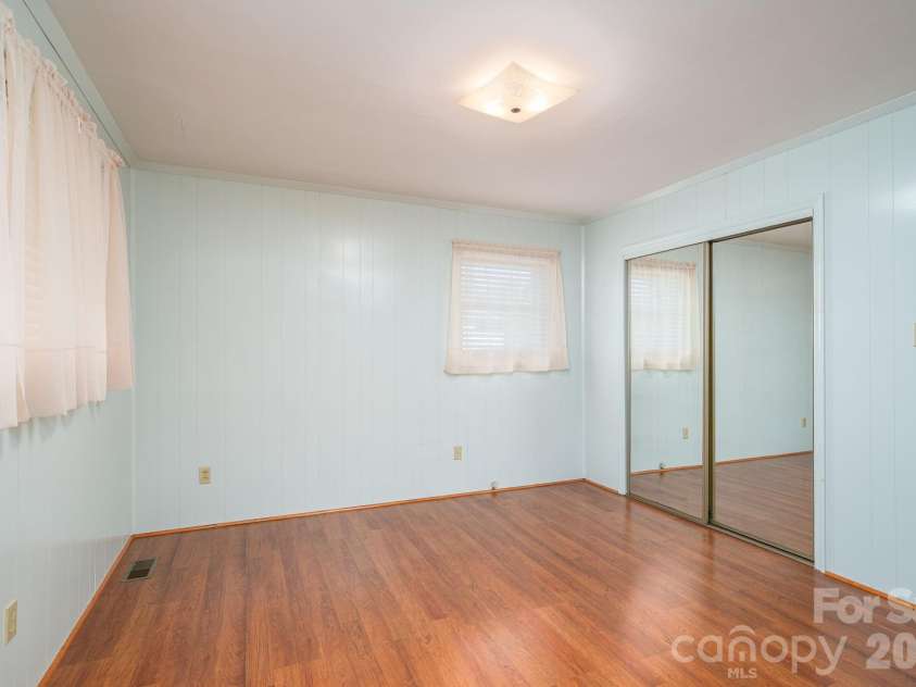 608 State Street, Lincolnton, NC 28092.  MLS# CAR4359790, YatesRealty ID 11390. 