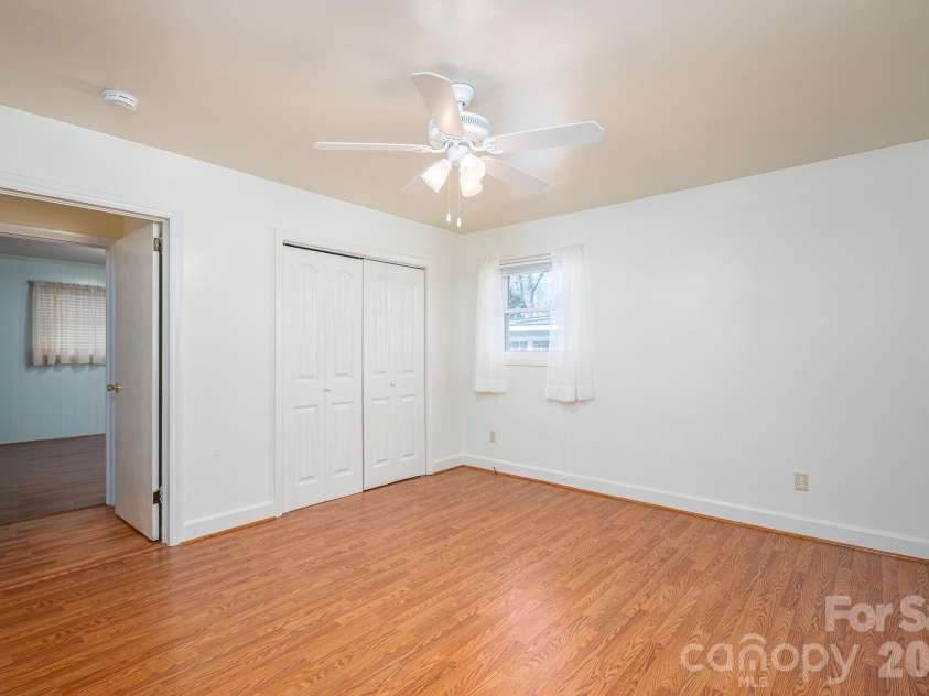 608 State Street, Lincolnton, NC 28092.  MLS# CAR4359790, YatesRealty ID 11390. 