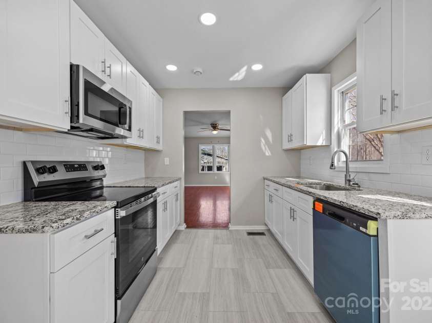 175 Kathy Street, Marion, NC 28752.  MLS# CAR4230651, YatesRealty ID 11391. 