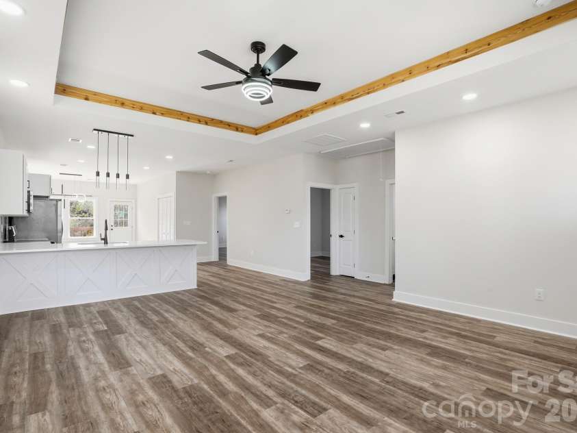 289 hilltop Avenue, Concord, NC 28025.  MLS# CAR4355325, YatesRealty ID 11391. 