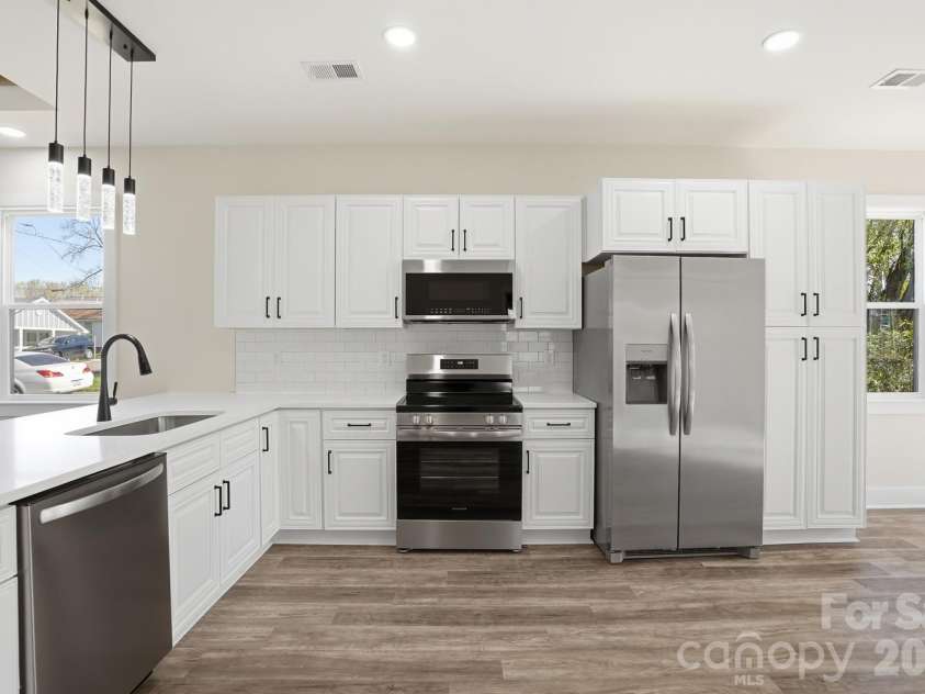 289 hilltop Avenue, Concord, NC 28025.  MLS# CAR4355325, YatesRealty ID 11391. 