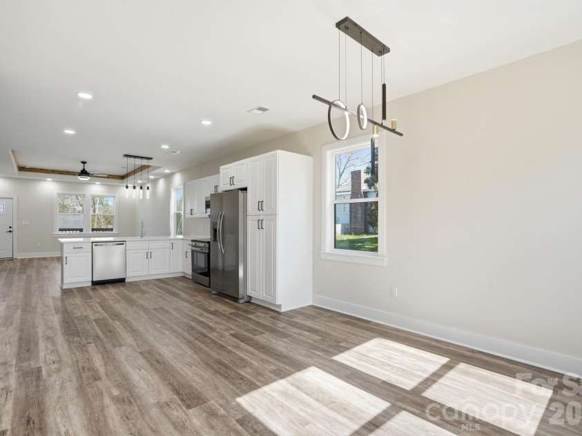 289 hilltop Avenue, Concord, NC 28025.  MLS# CAR4355325, YatesRealty ID 11391. 