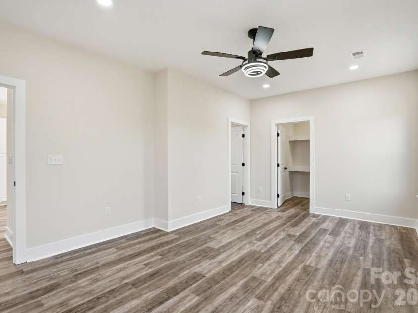 289 hilltop Avenue, Concord, NC 28025.  MLS# CAR4355325, YatesRealty ID 11391. 