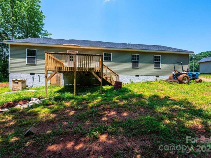 1127 Mckay Road, Newton, NC 28658.  MLS# CAR4240985, YatesRealty ID 11392. 
