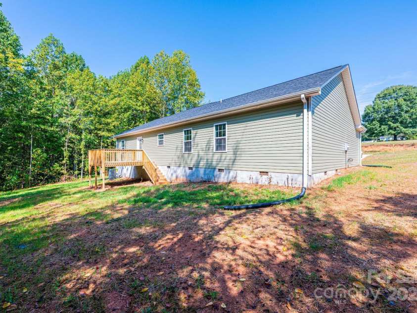 1127 Mckay Road, Newton, NC 28658.  MLS# CAR4240985, YatesRealty ID 11392. 