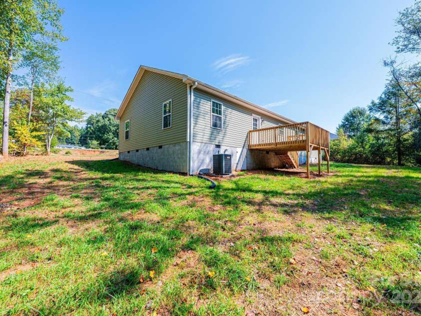 1127 Mckay Road, Newton, NC 28658.  MLS# CAR4240985, YatesRealty ID 11392. 
