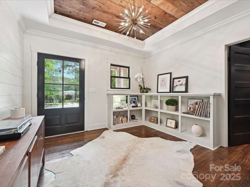 1139 Yale Place, Charlotte, NC 28209.  MLS# CAR4255614, YatesRealty ID 11393. 