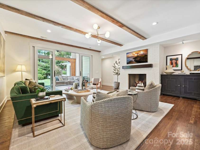 1139 Yale Place, Charlotte, NC 28209.  MLS# CAR4255614, YatesRealty ID 11393. 