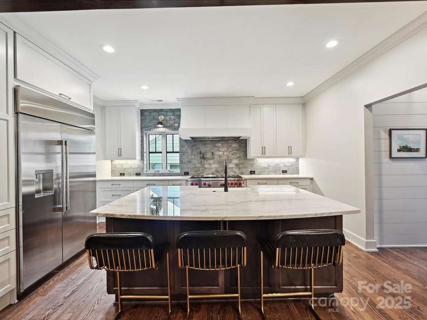 1139 Yale Place, Charlotte, NC 28209.  MLS# CAR4255614, YatesRealty ID 11393. 
