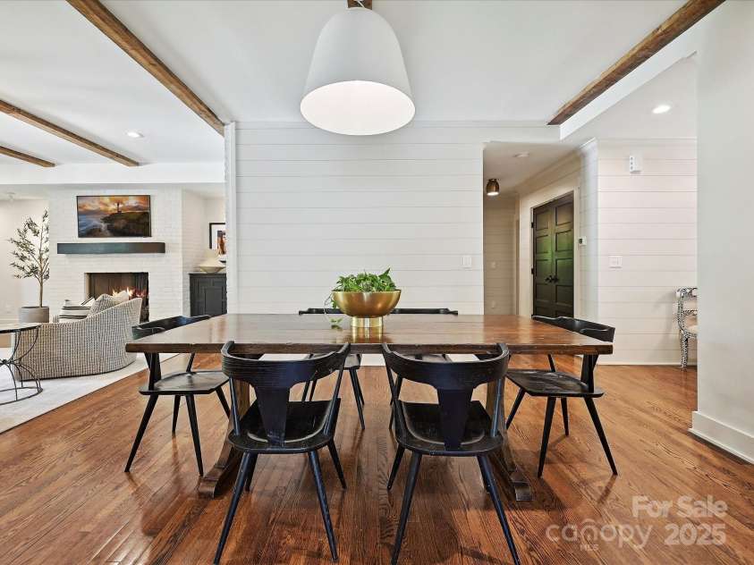 1139 Yale Place, Charlotte, NC 28209.  MLS# CAR4255614, YatesRealty ID 11393. 