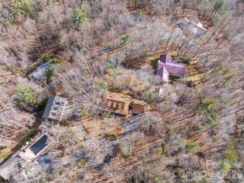 8 Indian Ridge Road, Asheville, NC 28803.  MLS# CAR4340441, YatesRealty ID 11393. 