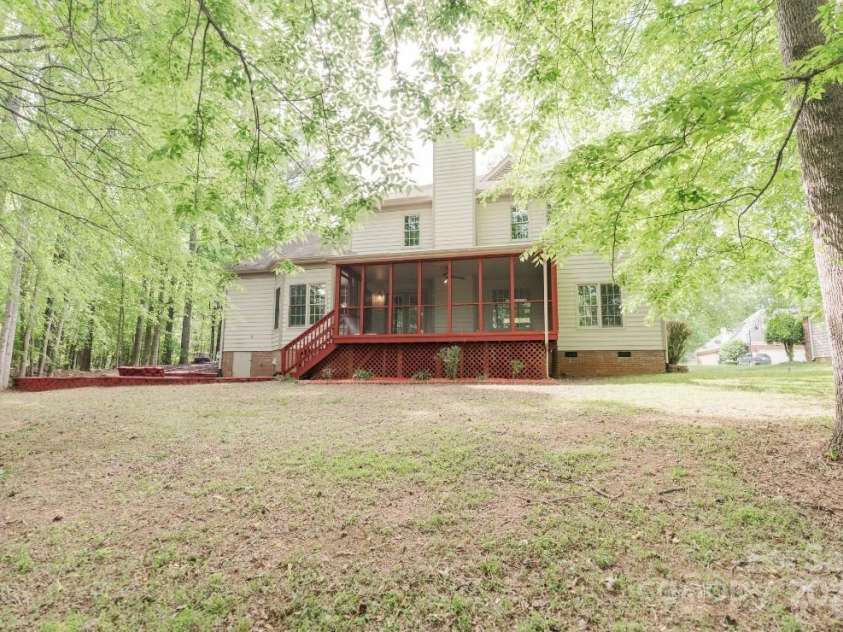 4410 Laurel Twig Court, Charlotte, NC 28215.  MLS# CAR4251605, YatesRealty ID 11395. Rearview of home