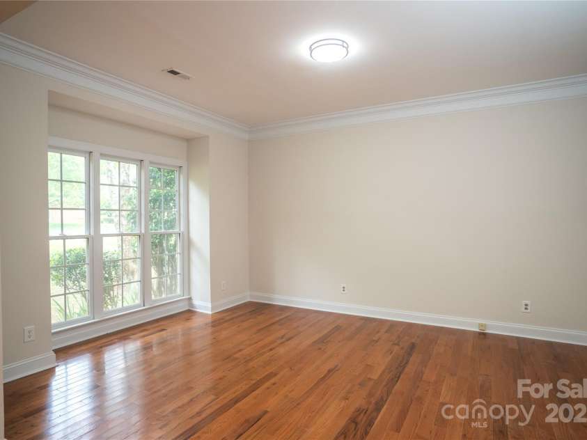 4410 Laurel Twig Court, Charlotte, NC 28215.  MLS# CAR4251605, YatesRealty ID 11395. Study