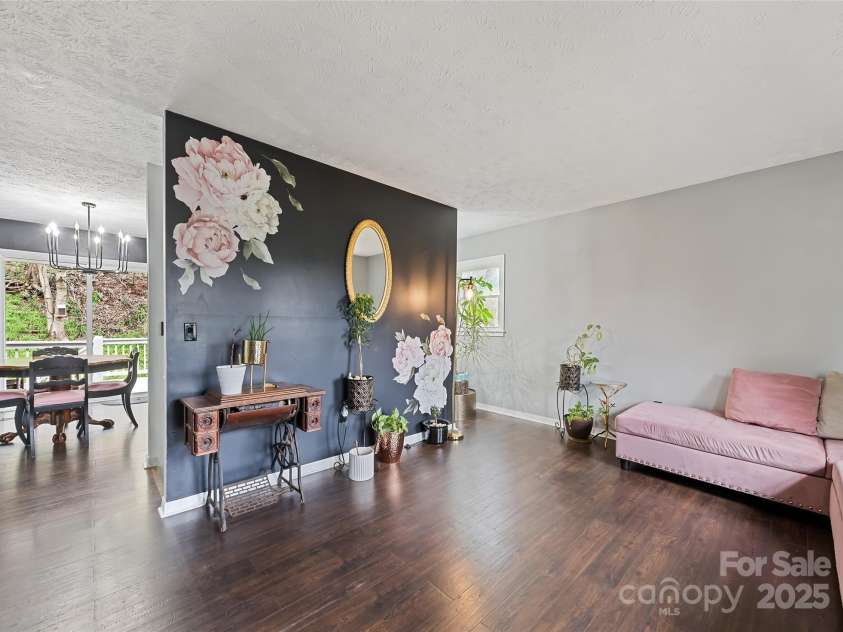 144 Pinehaven Drive, Clyde, NC 28721.  MLS# CAR4242405, YatesRealty ID 11396. 