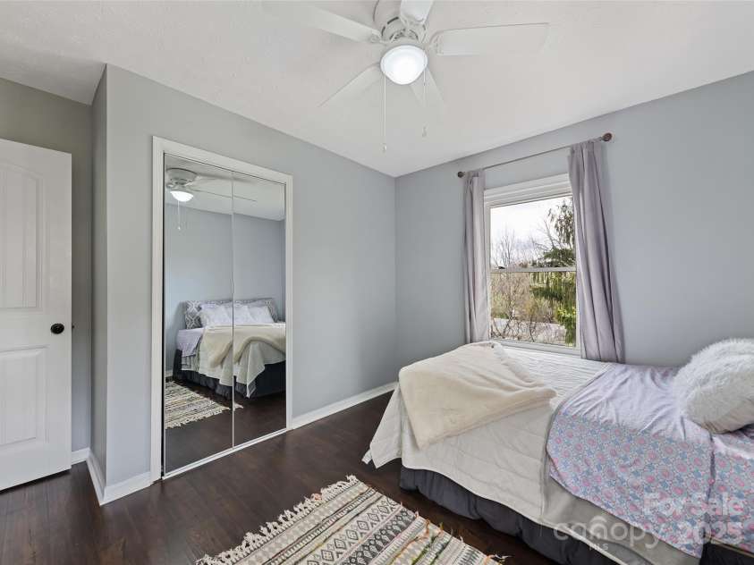 144 Pinehaven Drive, Clyde, NC 28721.  MLS# CAR4242405, YatesRealty ID 11396. Main fl bd rm 2