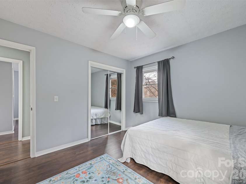 144 Pinehaven Drive, Clyde, NC 28721.  MLS# CAR4331231, YatesRealty ID 11396. 