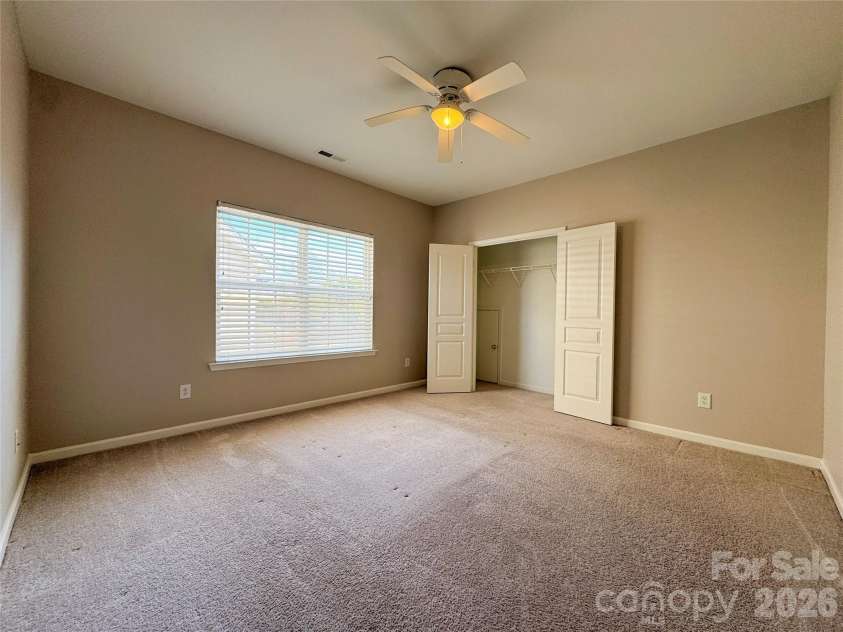 4102 Barclay Forest Drive, Charlotte, NC 28213.  MLS# CAR4345804, YatesRealty ID 11396. 