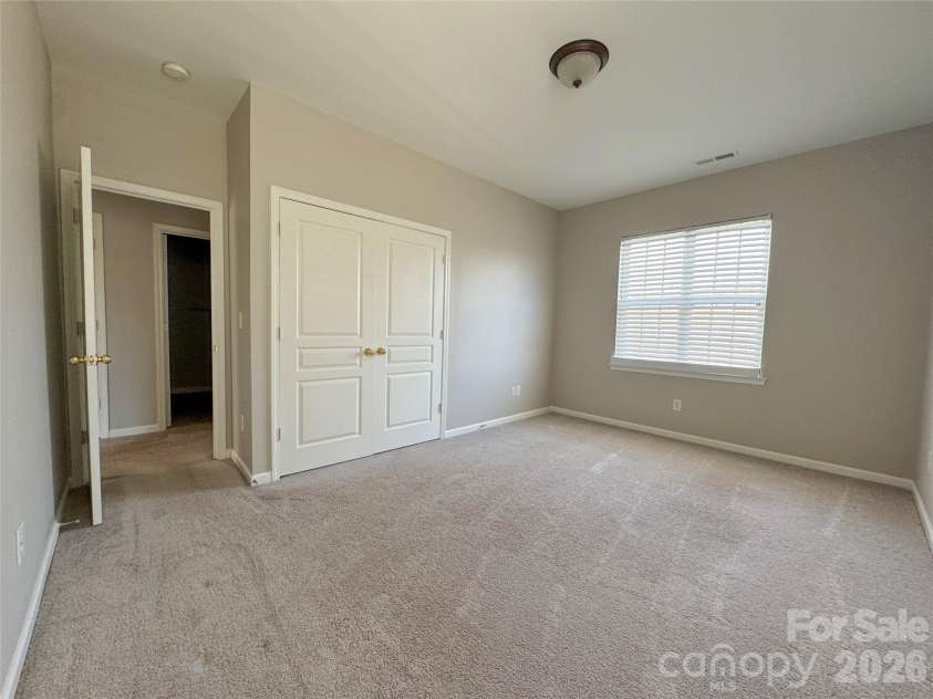 4102 Barclay Forest Drive, Charlotte, NC 28213.  MLS# CAR4345804, YatesRealty ID 11396. 