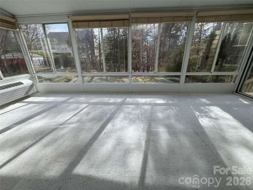 4102 Barclay Forest Drive, Charlotte, NC 28213.  MLS# CAR4345804, YatesRealty ID 11396. 