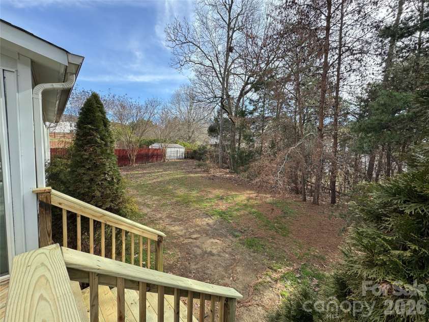 4102 Barclay Forest Drive, Charlotte, NC 28213.  MLS# CAR4345804, YatesRealty ID 11396. 