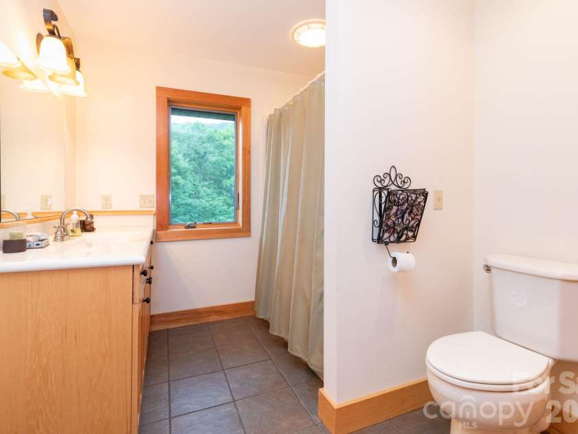 155 Mule Trail Drive, Bakersville, NC 28705.  MLS# CAR4354297, YatesRealty ID 11397. 