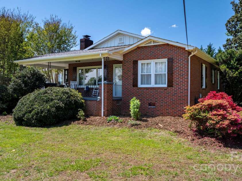 1862 Enon Road, Valdese, NC 28690.  MLS# CAR4245622, YatesRealty ID 11397. 