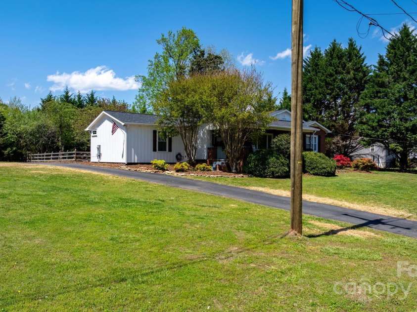 1862 Enon Road, Valdese, NC 28690.  MLS# CAR4245622, YatesRealty ID 11397. 