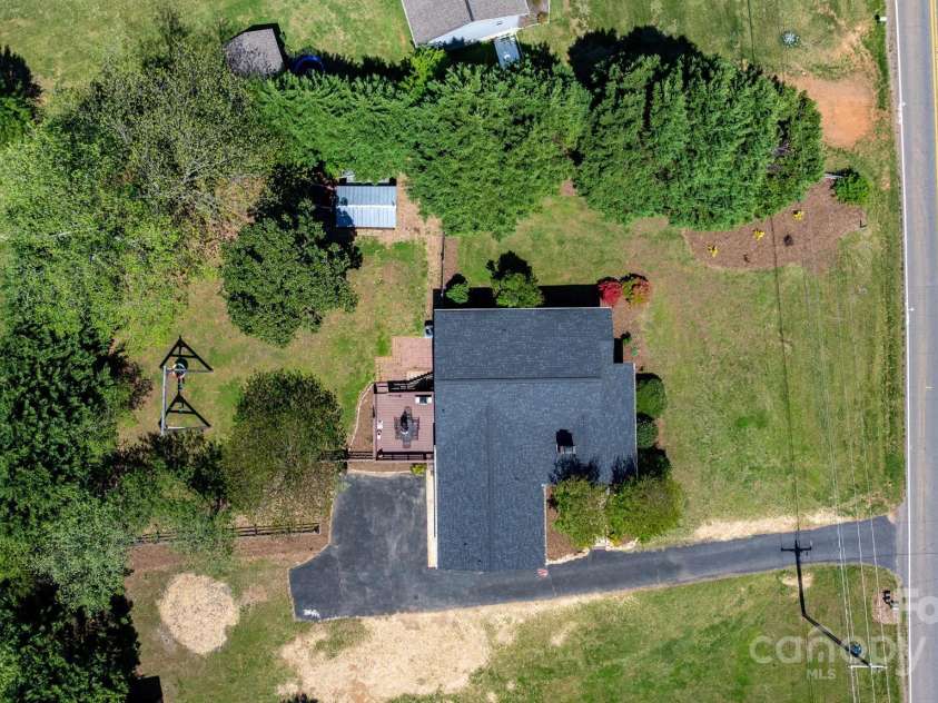 1862 Enon Road, Valdese, NC 28690.  MLS# CAR4245622, YatesRealty ID 11397. 