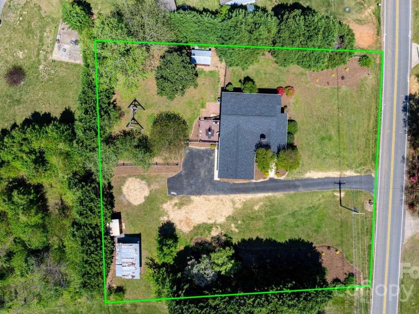 1862 Enon Road, Valdese, NC 28690.  MLS# CAR4245622, YatesRealty ID 11397. 