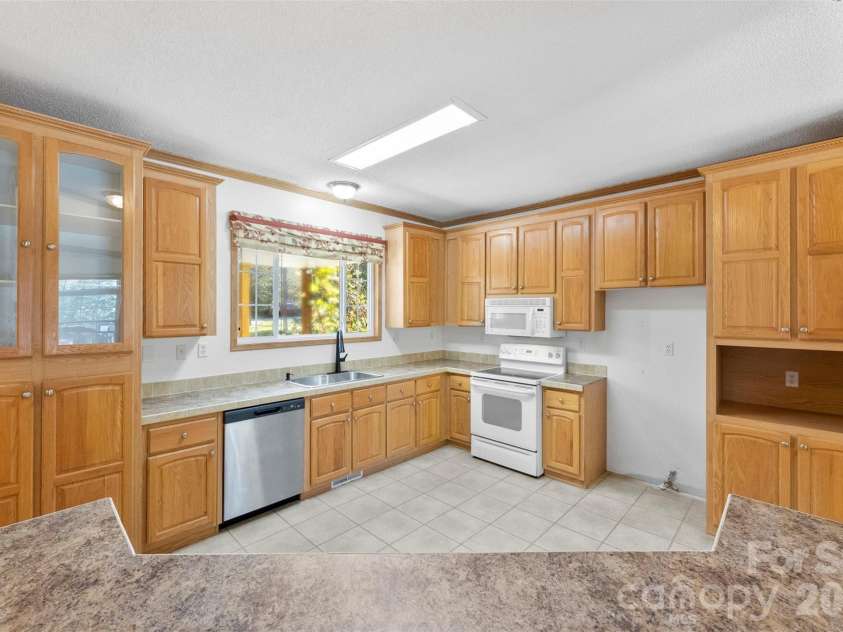 2411 Mission Road, York, SC 29745.  MLS# CAR4346869, YatesRealty ID 11398. 