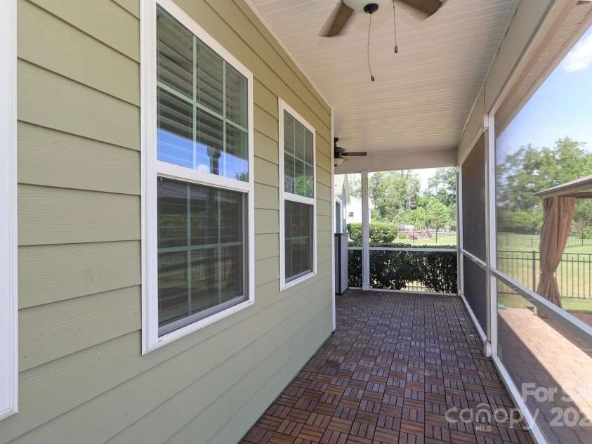 309 Kentmere Lane, Clover, SC 29710.  MLS# CAR4252568, YatesRealty ID 11398. Screened Area