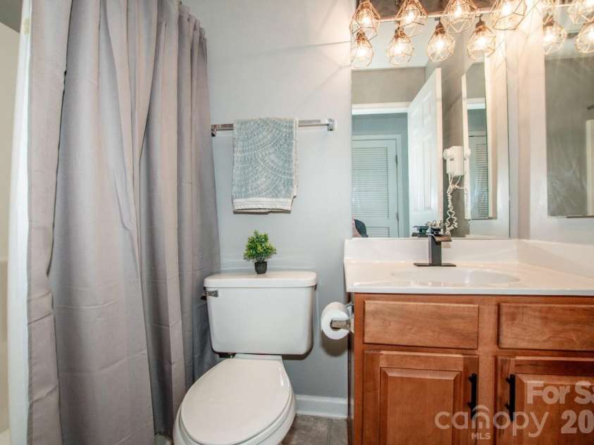 2344 Smith Cove Road, Denver, NC 28037.  MLS# CAR4321510, YatesRealty ID 11399. Full Bath - Upper level