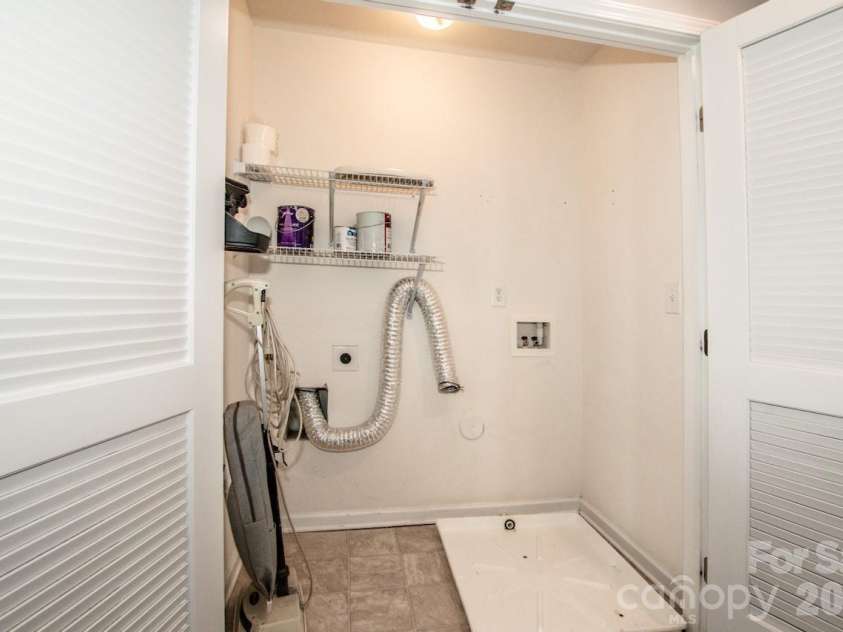 2344 Smith Cove Road, Denver, NC 28037.  MLS# CAR4321510, YatesRealty ID 11399. Upper level laundry 