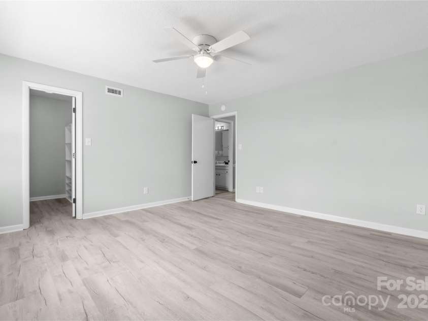 305 Mountain View Drive, Morganton, NC 28655.  MLS# CAR4230728, YatesRealty ID 11399. 