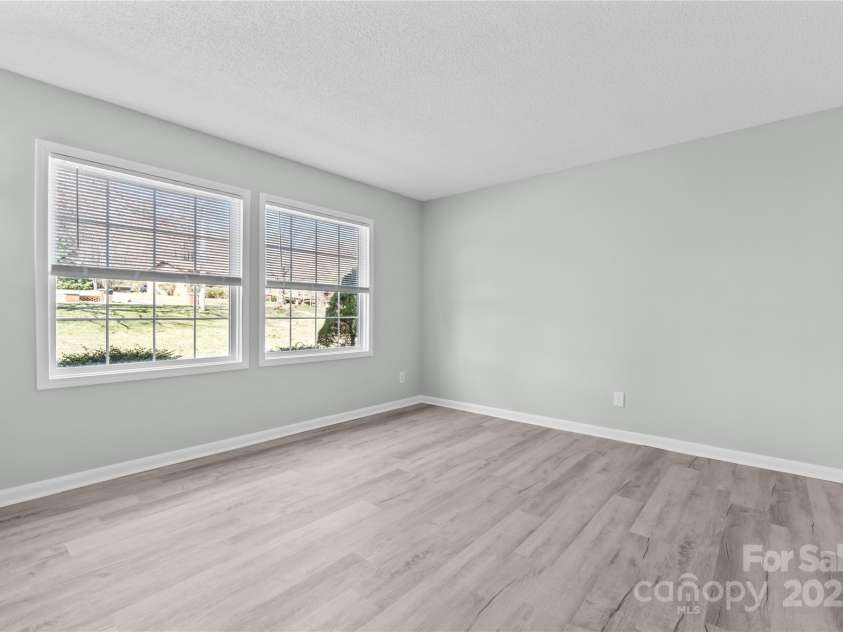 305 Mountain View Drive, Morganton, NC 28655.  MLS# CAR4230728, YatesRealty ID 11399. 