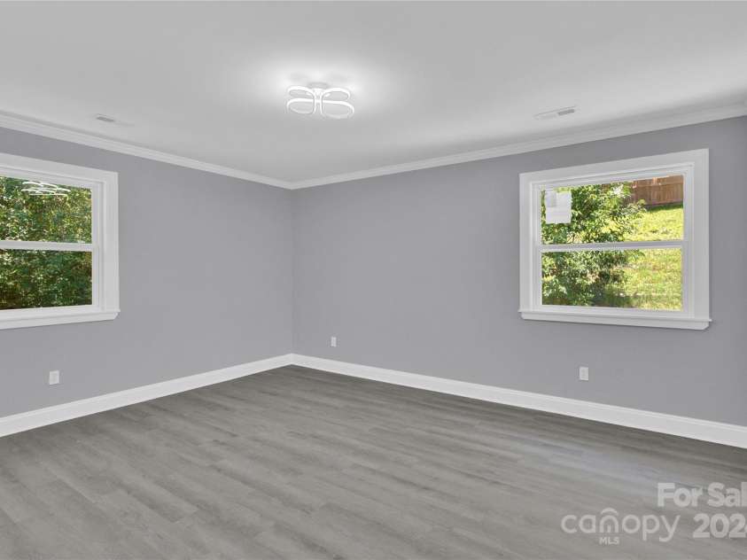 8433 Rittenhouse Circle, Charlotte, NC 28270.  MLS# CAR4151135, YatesRealty ID 114. 