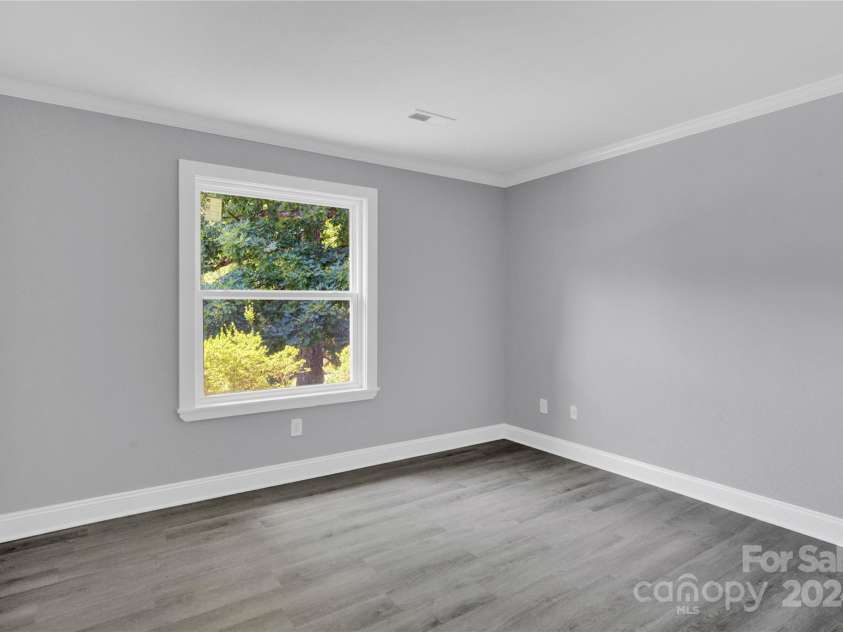 8433 Rittenhouse Circle, Charlotte, NC 28270.  MLS# CAR4151135, YatesRealty ID 114. 