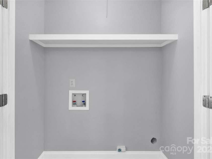 8433 Rittenhouse Circle, Charlotte, NC 28270.  MLS# CAR4151135, YatesRealty ID 114. 