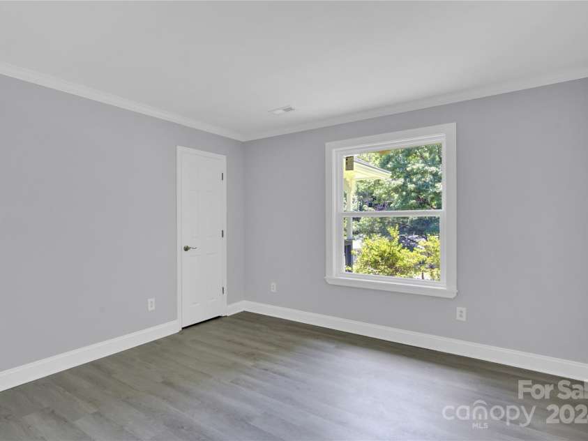 8433 Rittenhouse Circle, Charlotte, NC 28270.  MLS# CAR4151135, YatesRealty ID 114. 
